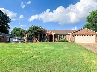 413 Skypark Rd, Florence, AL 35634