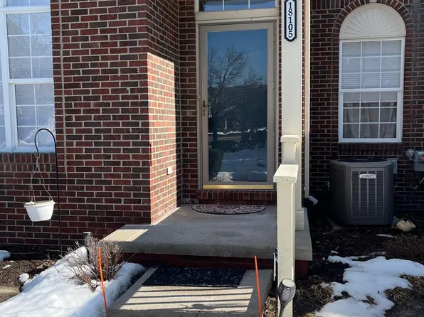 18105 Adri Cir, Commerce Township, MI 48390