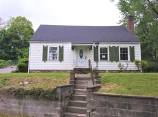 6 Circuit Ave S, Worcester, MA 01603