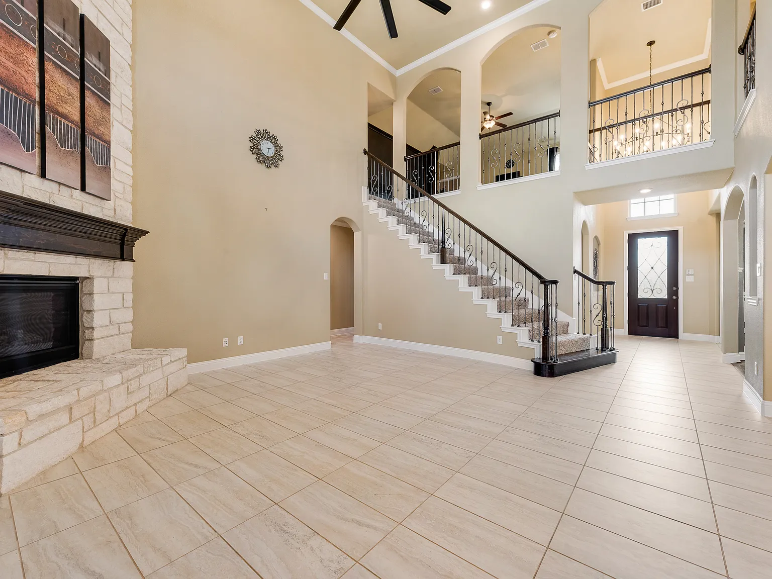 4 bed, 3.5 bath, 3546 sqft, $4,300 — Photo 4