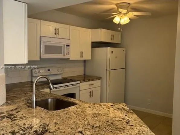 8977 Wiles Rd APT 103, Pompano Beach, FL 33067