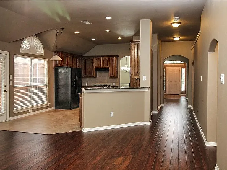 11902 Cobblestone Dr — Photo 13