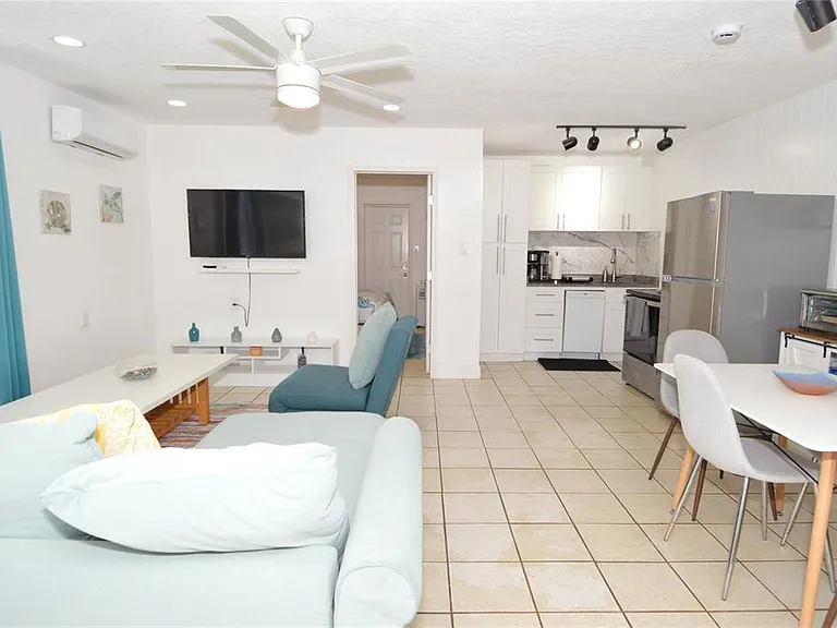 156 146th Ave E #A — Photo 20