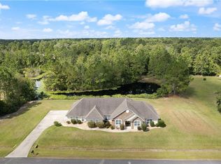 190 Lakes Dr, Brunswick, GA 31523