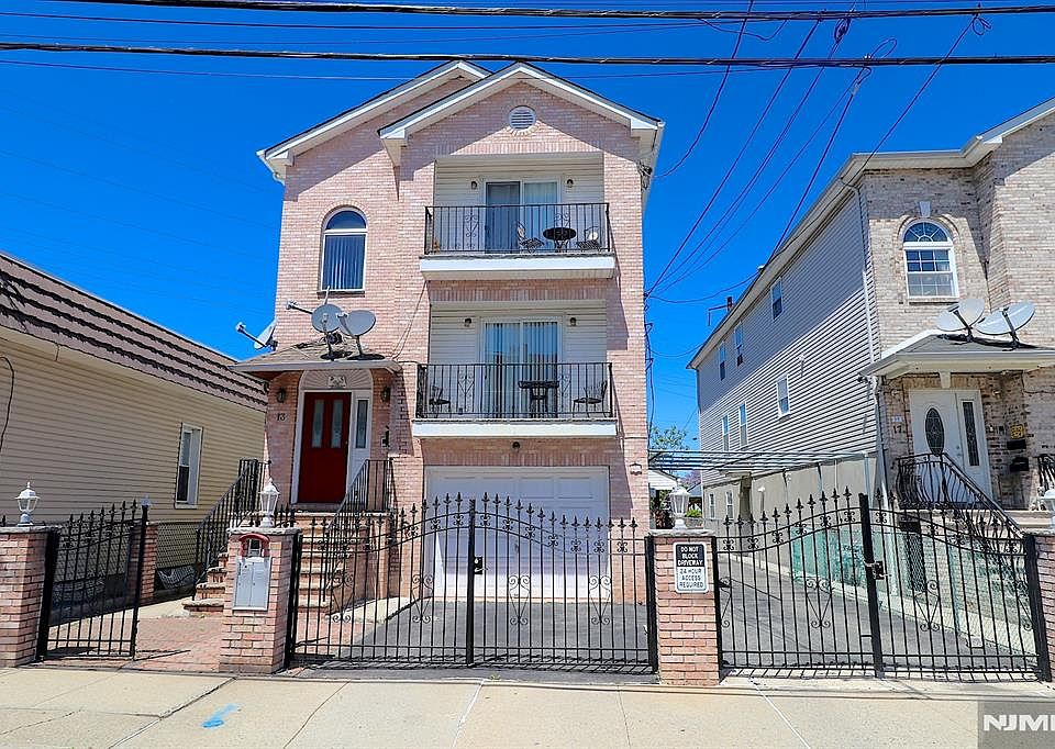 1st image of 15 Garibaldi Ave