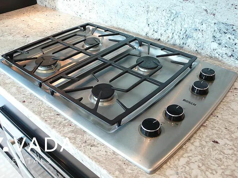 590 Nicola St #2304 — Photo 8