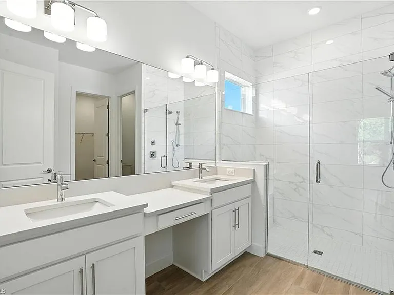 18301 Terracina Dr — Photo 22