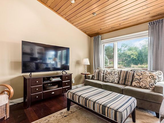 4th image of 5387 Bennington Woods Ct