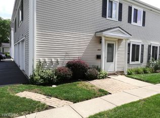 1537 Quaker Ln #112-D, Prospect Heights, IL 60070
