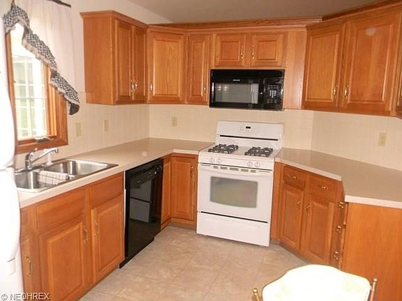 3rd image of 1312 Presidents St