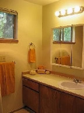 4th image of 12115 122nd St E APT 32