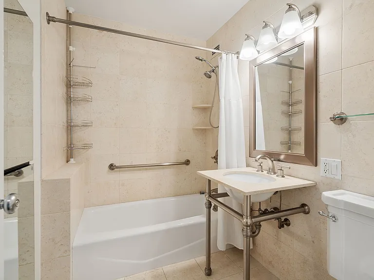 180 Beacon St #9 — Photo 10