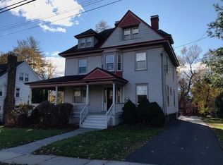 75 Burr St, West Hartford, CT 06107
