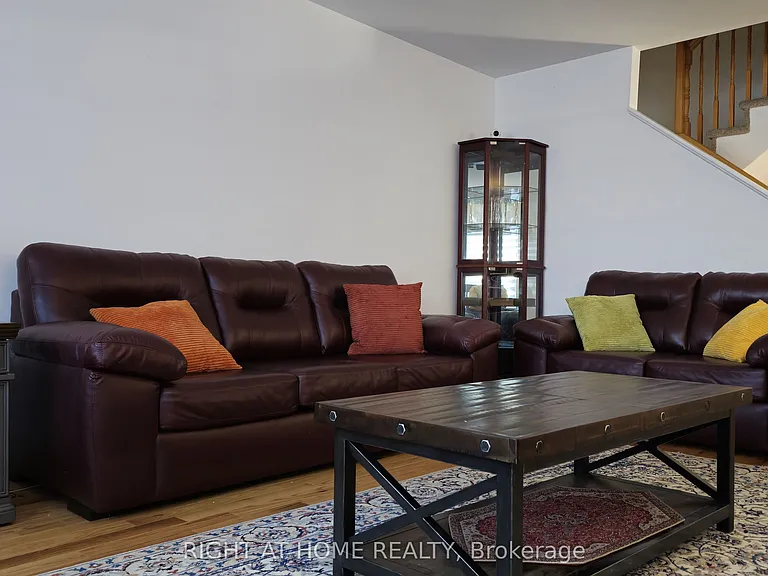 330 Twilight Ave — Photo 3