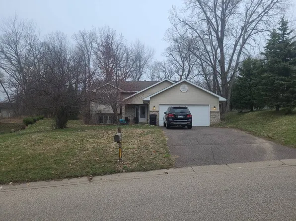 2291 Hillwood Dr E, Maplewood, MN 55119