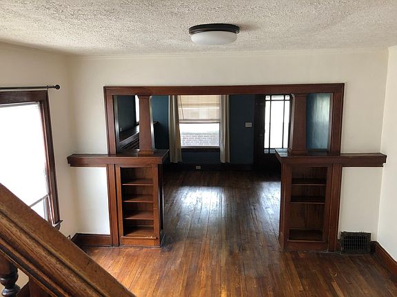 4th image of 4323 Denison Ave