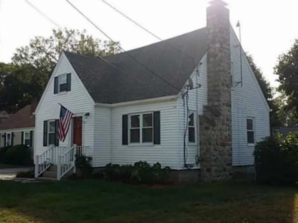 65 Thurston St, Riverside, RI 02915