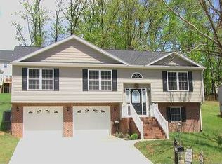 904 Ritchie Blvd, Staunton, VA 24401