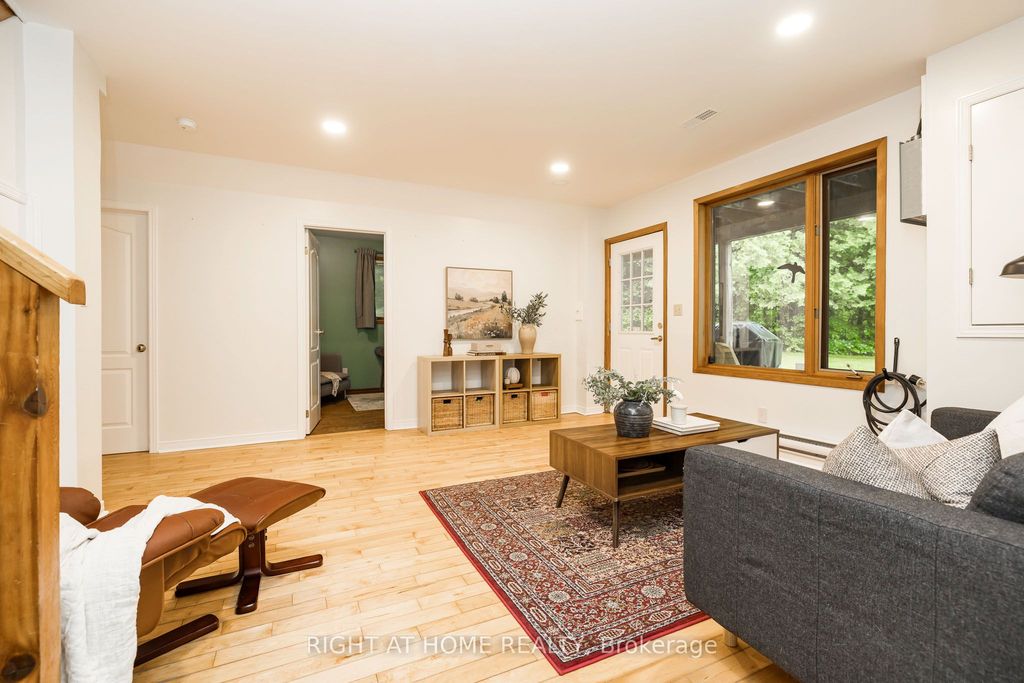 1828 Burnt Lands Rd, Ottawa, ON - View 5