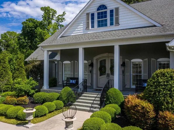 6525 Saint Andrews Dr, Paducah, KY 42001