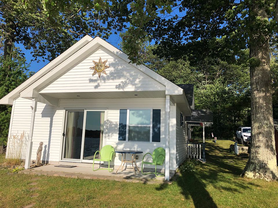 1st image of 3892 E Cedar Lake Dr