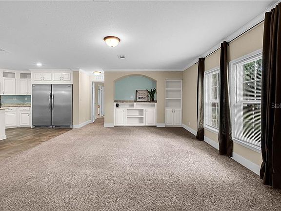 4th image of 1100 Navajo Dr
