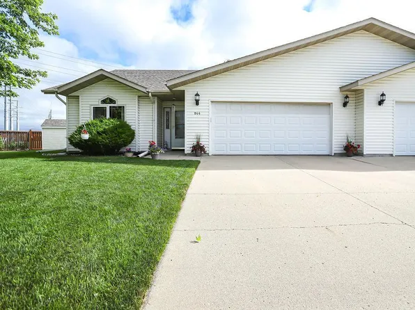 844 Lakeridge Pl, West Fargo, ND 58078
