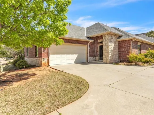 10256 Hawthorn Dr, Oklahoma City, OK 73120