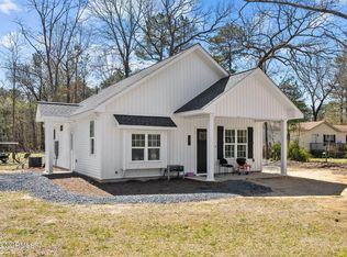 191 Rice Rd, Vass, NC 28394