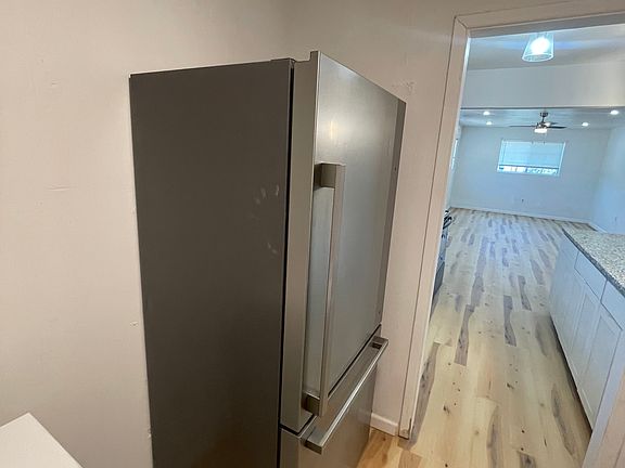4th image of 1507 E 42nd St