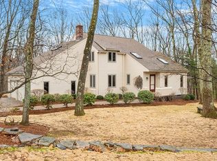 11 Pheasant Hill Rd, Hopkinton, MA 01748