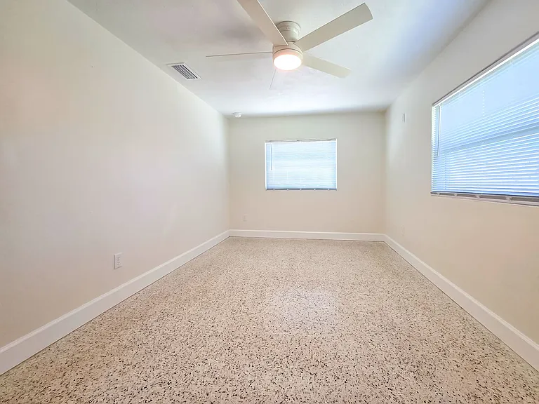 7316 NE Waldo Rd — Photo 11