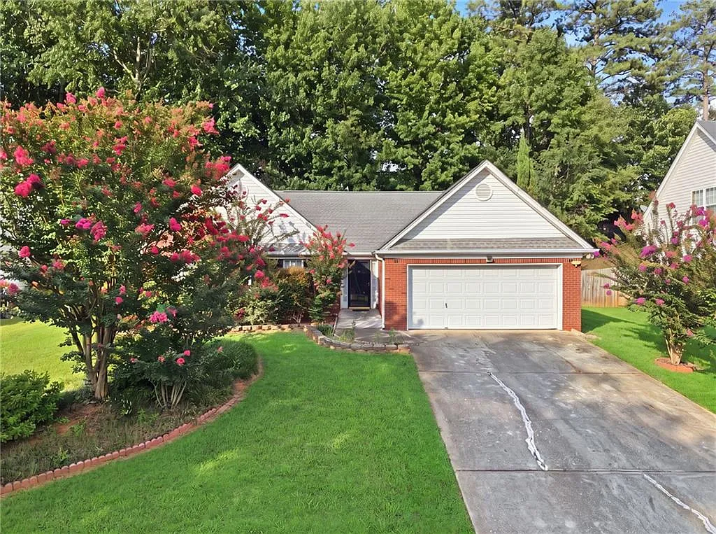 3 bed, 2.0 bath, 1778 sqft, $2,250 — Photo 1