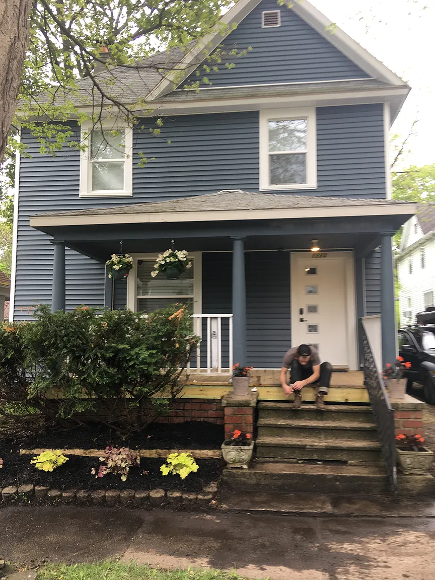 1223 Jefferson Ave photo 1