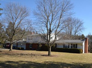 W279S3670 Townline Rd, Waukesha, WI 53189