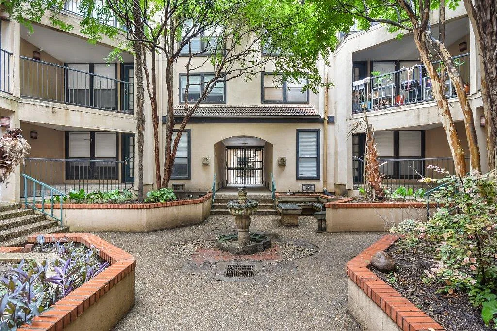 Building Photo - 2110 Rio Grande St #206