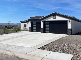 2367 Corwin Rd, Bullhead City, AZ 86442