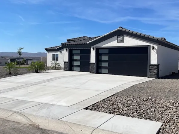 2367 Corwin Rd, Bullhead City, AZ 86442