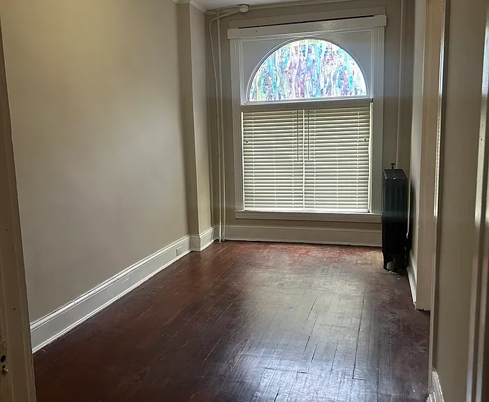 2799 Parkwood Ave — Photo 2