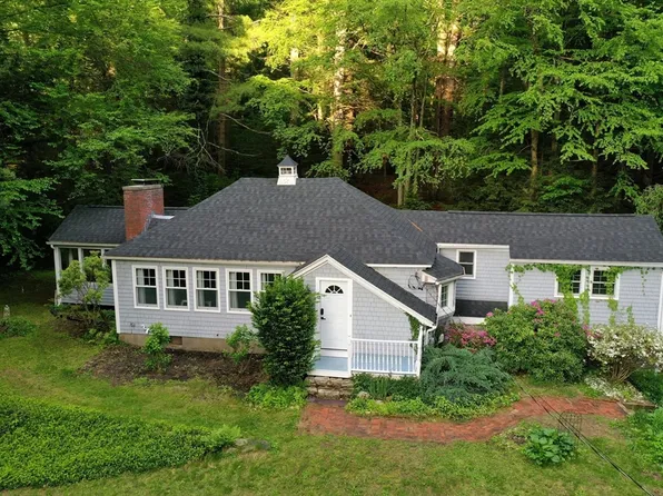 400 Loomis St, Westfield, MA 01085