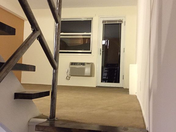 4th image of 211 Thompson St APT 1C