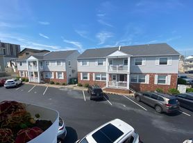 9506 Ventnor Ave, Margate City, NJ