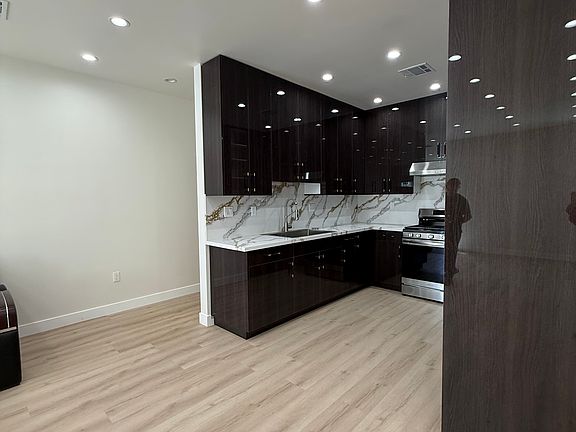 5th image of 12651 Welby Way