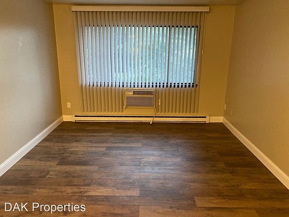 5th image of 1230 E Singer Cir #205