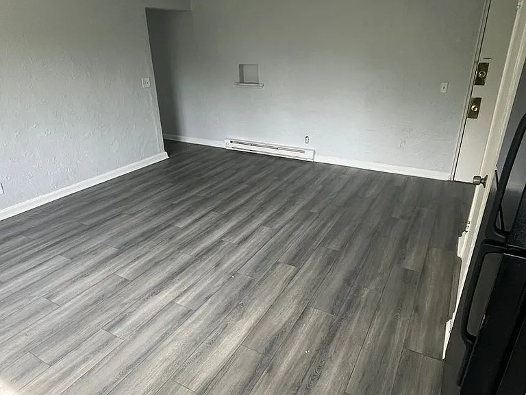 4056 Reading Rd — Photo 10