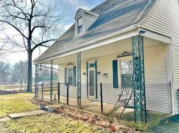 8894 N State Route 2, Byron, IL 61010