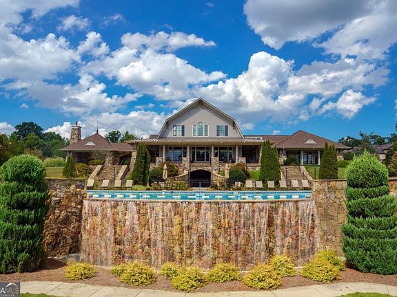 3rd image of 7423 Fireside Ln