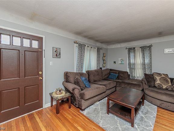 3rd image of 14805 Harley Ave