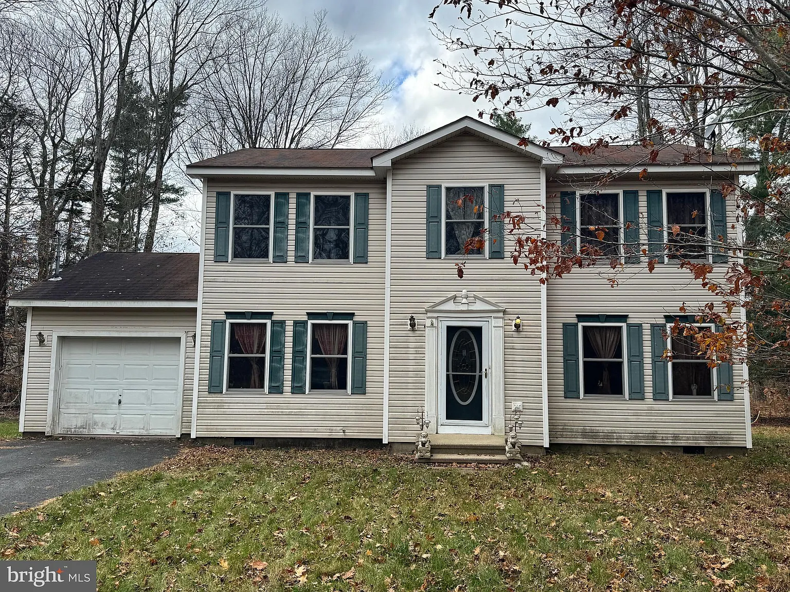 1145 Chickadee Dr photo 1
