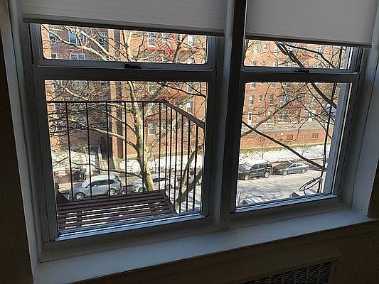 2nd image of 2525 W 2nd St APT 3C